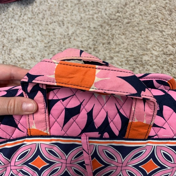 Vera Bradley large toiletry case - Picture 2 of 3